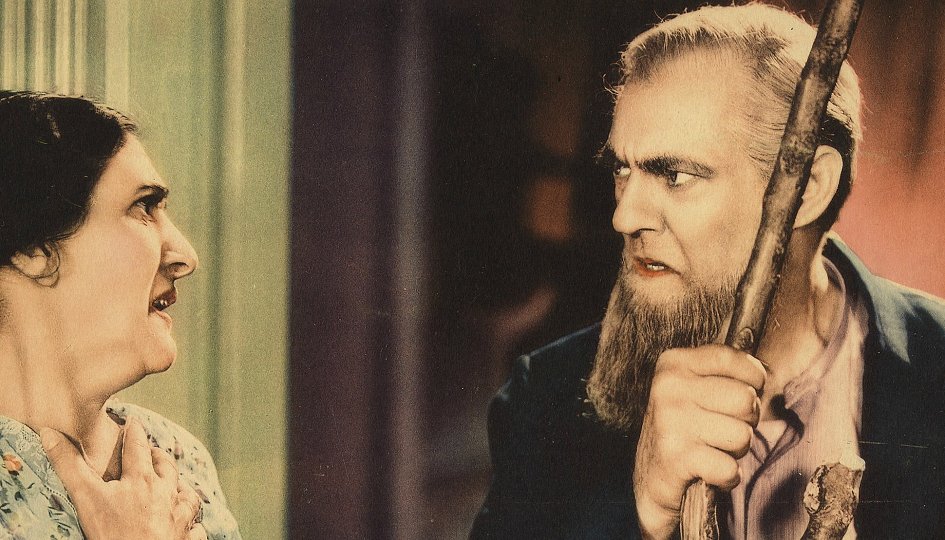 Кино: «Возвращение незнакомки» Кино: «Возвращение незнакомки»