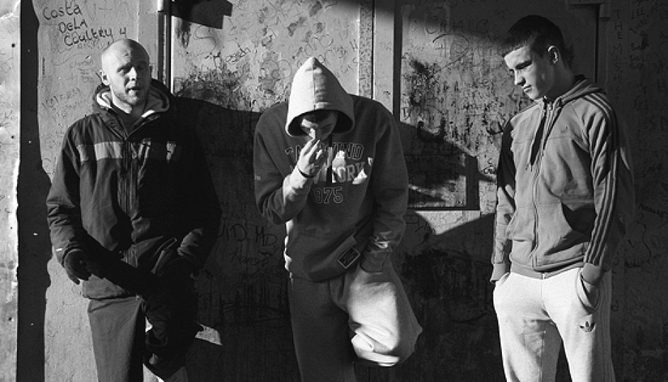 Кино: «Сломанная песня» Кино: «Сломанная песня»