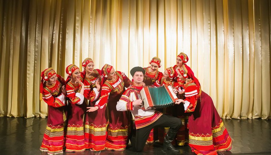 Концерты: «Цветет ягода морошка»: «Ивушка» Концерты: «Цветет ягода морошка»: «Ивушка»