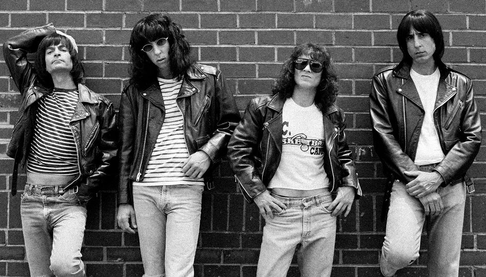 Кино: «Клуб CBGB» Кино: «Клуб CBGB»