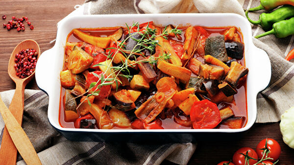 Врач рассказала, когда еда лечит