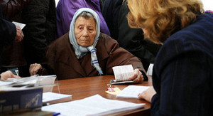 Пенсии учителей сравняют с пенсиями чиновников