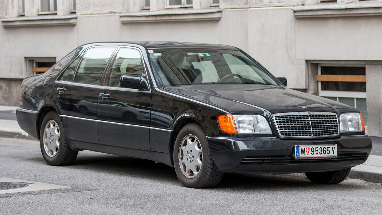 Bmw лучше или mercedes