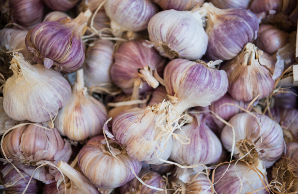 Названа скрытая опасность чеснока