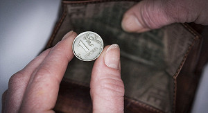 Реальные доходы россиян упали впервые с 2000-го года